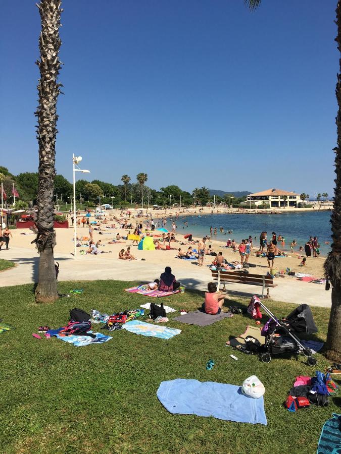 טולון Goeland 3, Climatise, Wifi, Balcons Petite Vue Mer Laterale Au 3 Eme Etage Sans Ascenseur מראה חיצוני תמונה