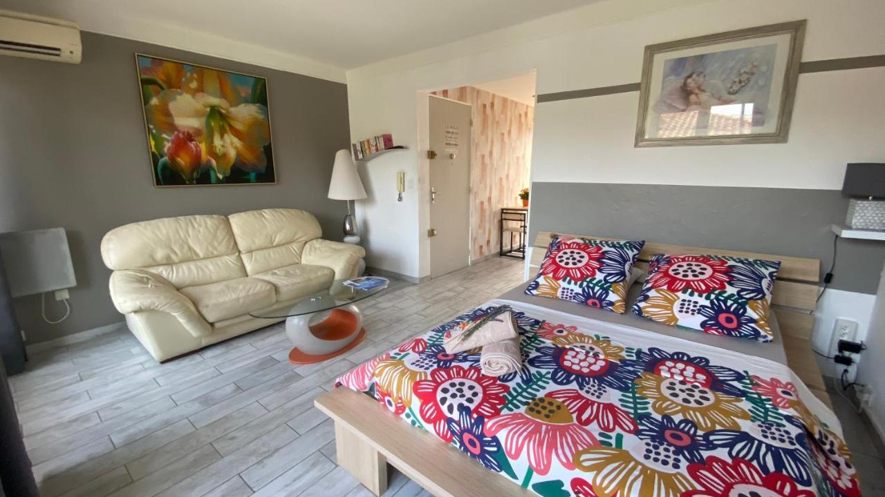 טולון Goeland 3, Climatise, Wifi, Balcons Petite Vue Mer Laterale Au 3 Eme Etage Sans Ascenseur מראה חיצוני תמונה